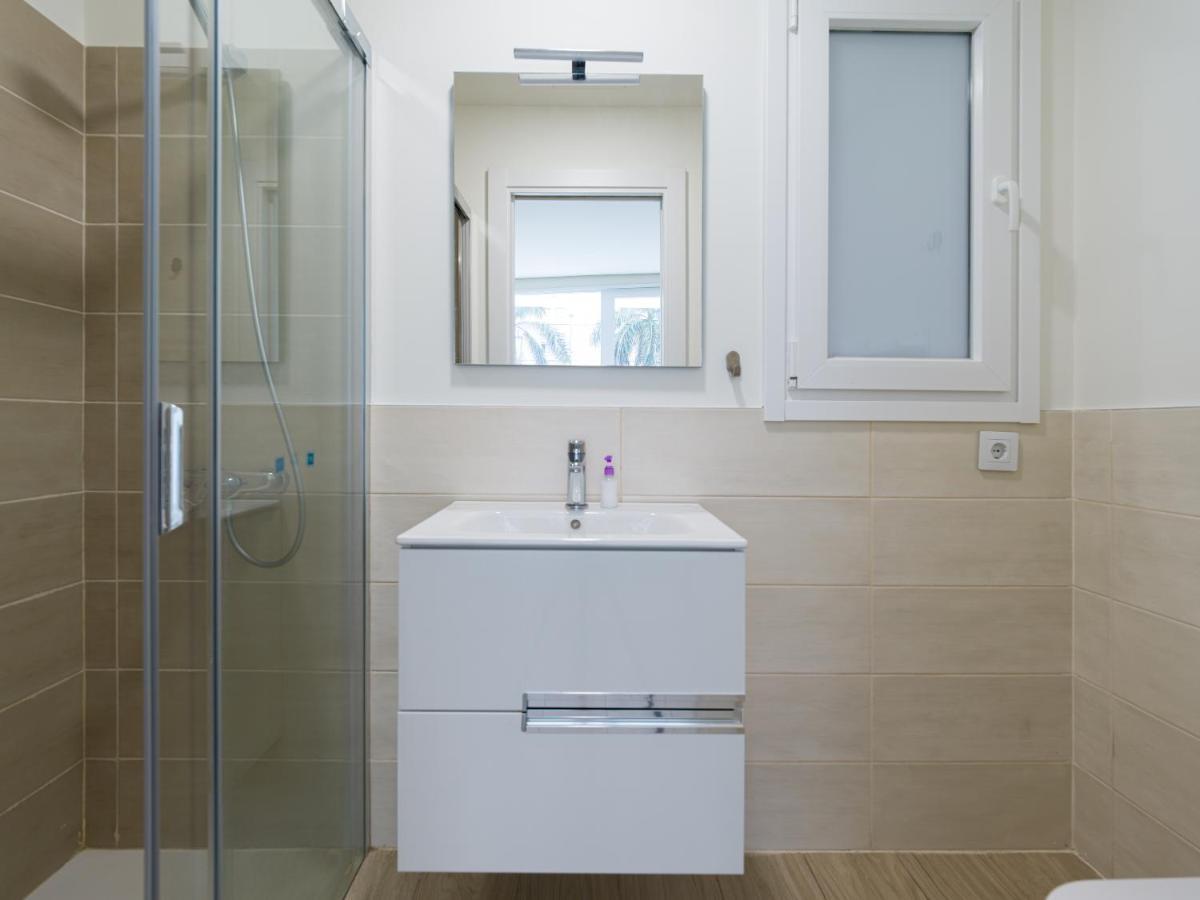 Homeforguest Modern Apartment In Las Canteras With Parking Las Palmas de Gran Canaria Bagian luar foto
